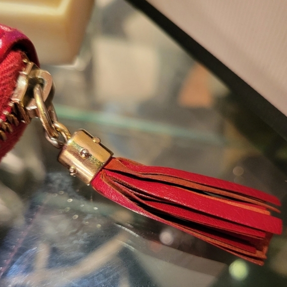 GUCCI Pebbled Calfskin Soho Zip Around Wallet Tabasco Red ❤️ - Picture 5 of 12